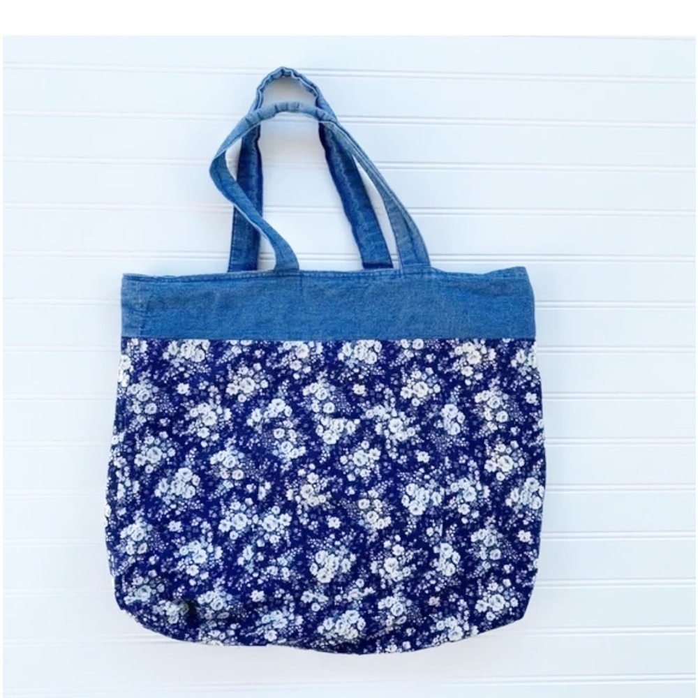 Unbranded Tote Bag OS Reversible Denim Navy Blue Floral Print Pocket Carryall